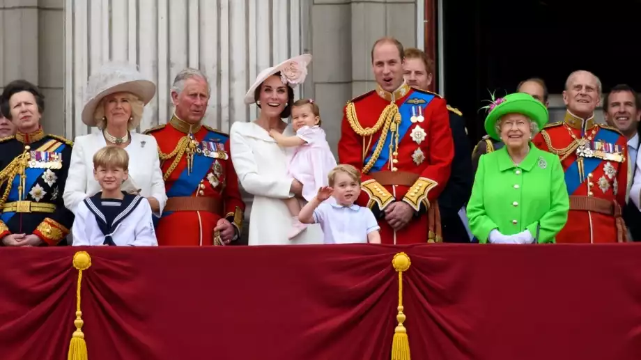 Откриха изложбата „Кралски портрети: фотография от един век“ (СНИМКИ)