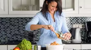 4 съвета как да направите храната от консерва по-вкусна