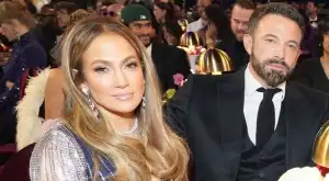 Дженифър Лопес и Бен Афлек се развеждат? (СНИМКА)