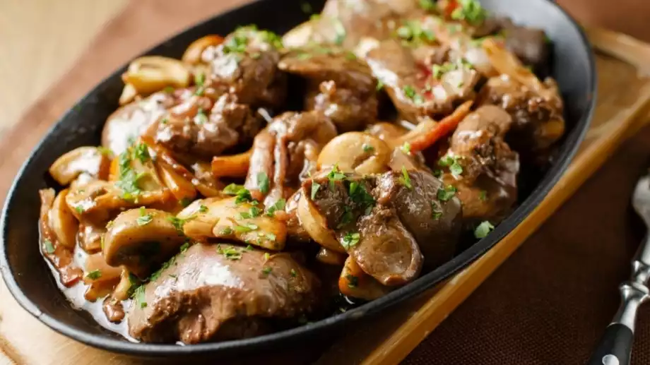 Голяма вкусотия: Пържен черен дроб с гъби