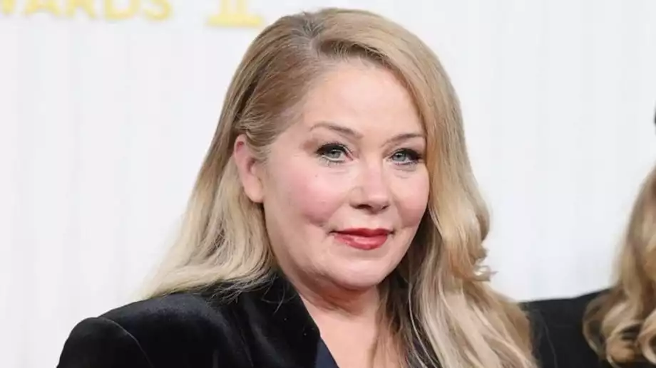 Кристина Апългейт: Страдах от анорексия, исках костите ми да стърчат (ВИДЕО)