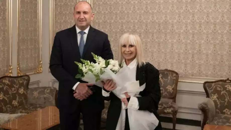 Лили Иванова беше удостоена с Почетния знак на президента
