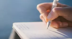 Тийнейджърка или тинейджърка: Ето как се пише правилно