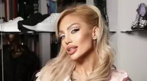 Къде пазарува обувки и чанти известната българка Джулиана Гани?