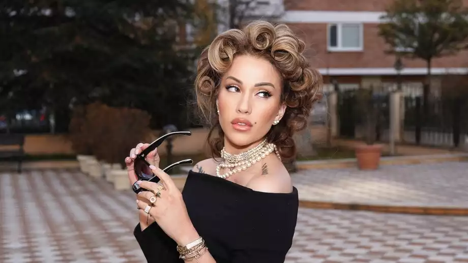 Енджи Касабие разкрива тайните на хубавата фигура и здравословния живот (ВИДЕО)