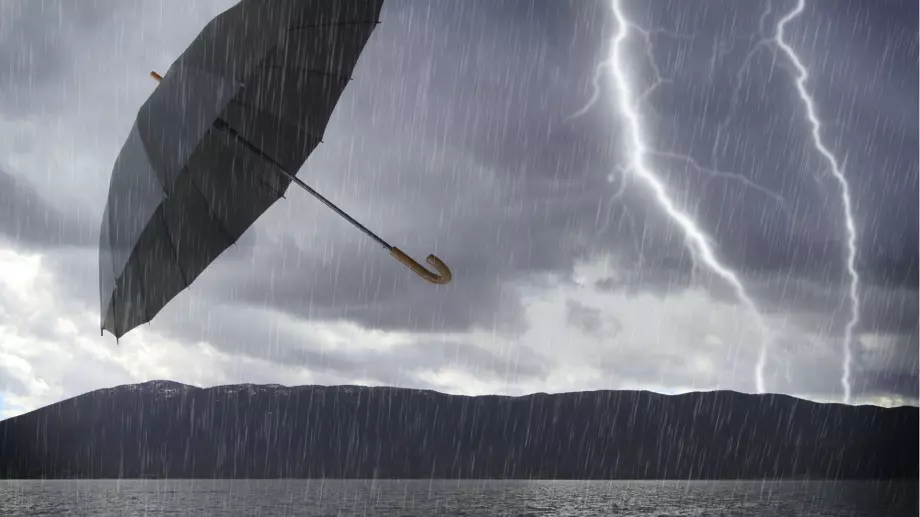 Всички правят тази грешка при гръмотевици