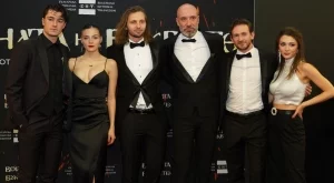 Звезда от "Войната на буквите" е бременна (СНИМКИ)