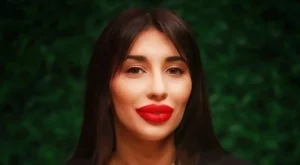 Без повече подигравки: Виктория от "Ергенът" си избели зъбките (ВИДЕО)