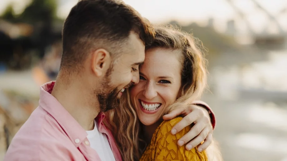 Тези 3 зодии ще намерят сродната си душа през лято 2024