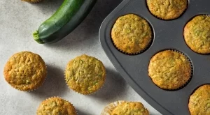 Пухкави мъфини с тиквички и кашкавал