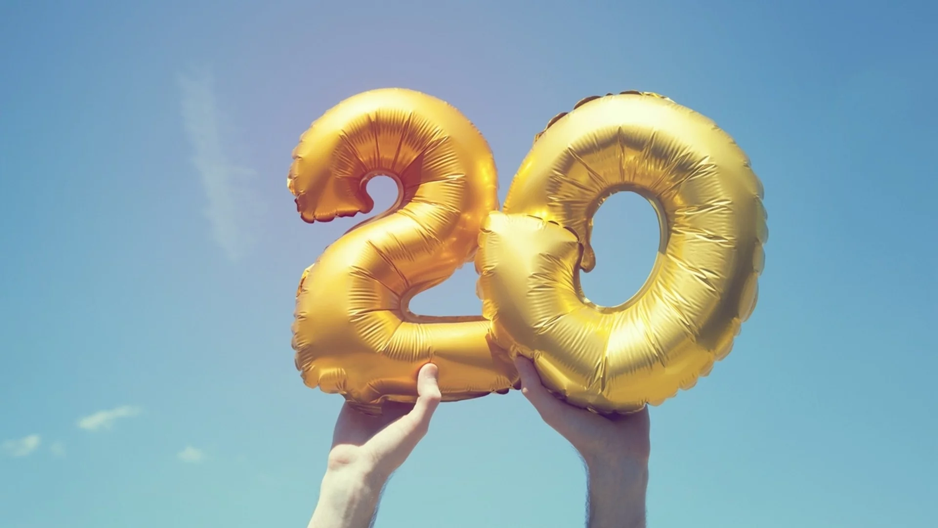 “На двайсет и нещо”: наръчник за оцеляване в най-объркващите години