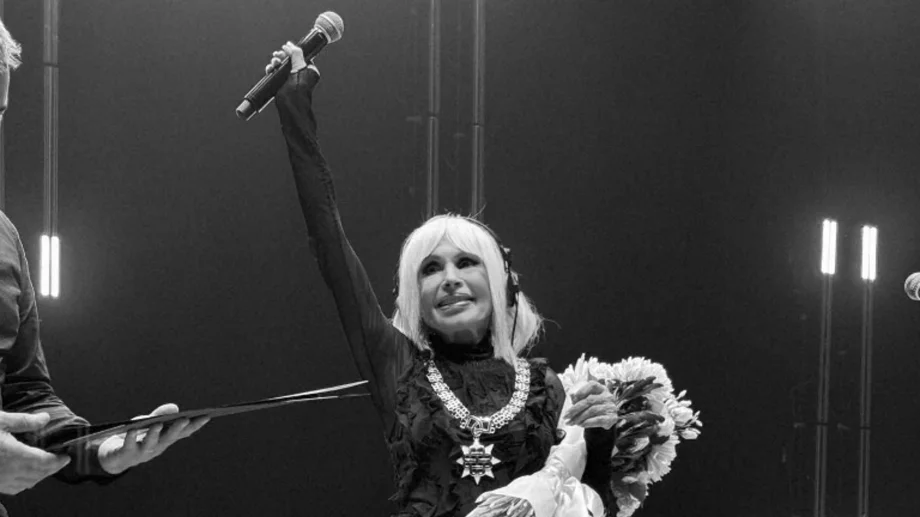 Поредно отличие: Лили Иванова получи наградата "Златен век"