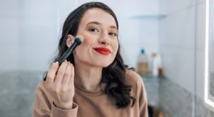 5 трика за руж, които незабавно ще преобразят кожата ви