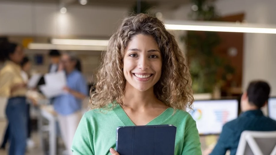 Женски виц за 12 юни, 2024 г.: Срещнали се две бабички