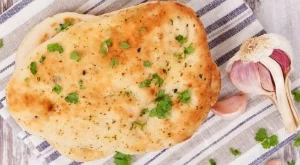 Турски чеснови хлебчета на тиган