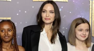 Вижте порасналата 15-годишна дъщеря на Анджелина Джоли и Брад Пит (СНИМКИ)