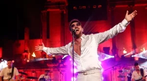 Романтично предложение за брак на концерт на Миро (ВИДЕО)