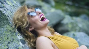 Женски виц за 30 юни, 2024 г.: Докторе, вярно ли, че