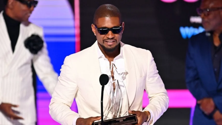  Ъшър спечели награда за цялостно творчество 