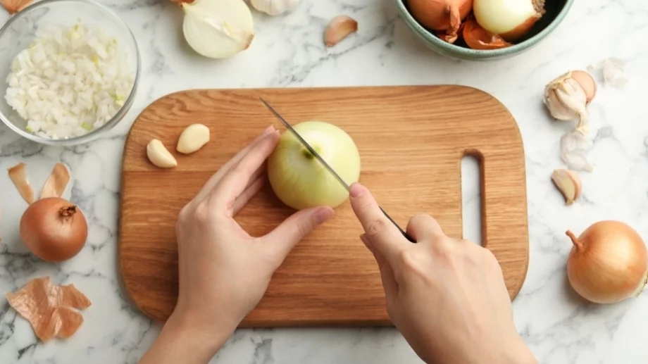 Какво може да ви се случи, ако ядете лук всеки ден