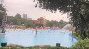 Разгледайте най-големия аквапарк в света (ВИДЕО)