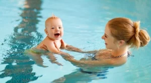 Лекар: Безопасни ли са басейните за бебетата?