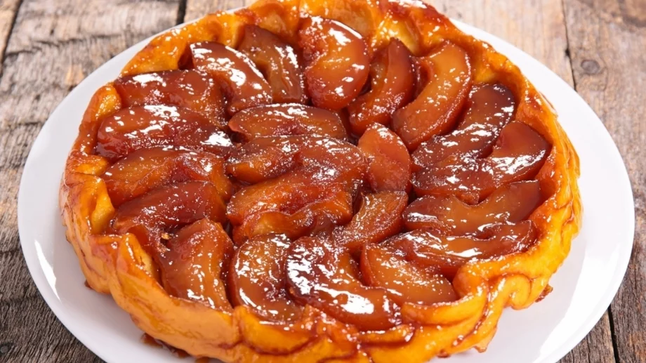 Летен десерт: Обърнат сладкиш с праскови