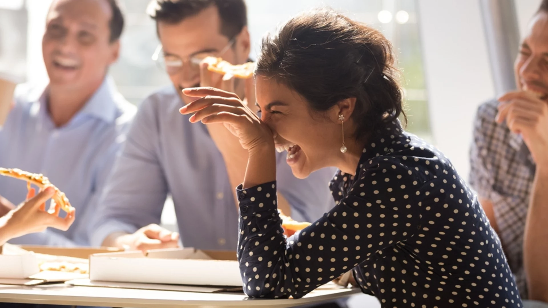 Супер смешен виц за днес, 7 юли, 2024 г.: Жена към мъжа си