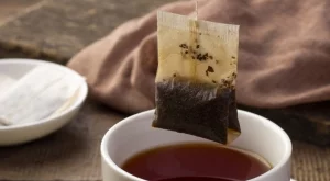 Изкуство върху пакетчета чай (СНИМКИ)