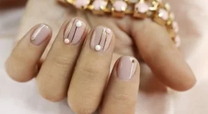 8 сладки идеи за летен къс маникюр (СНИМКИ)