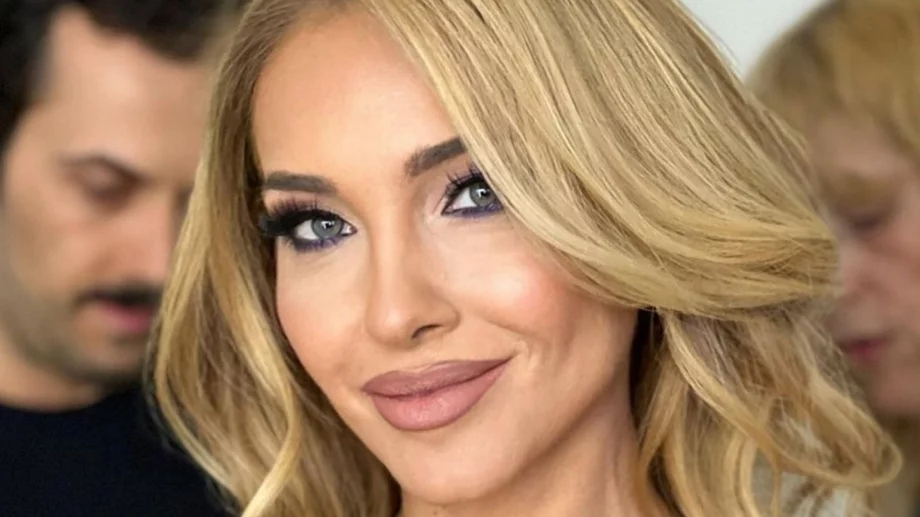 Алекс Раева се сгоди (СНИМКИ)