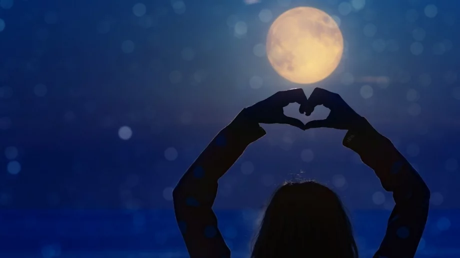 3 зoдии, които ще бъдат повлияни от пълнолунието на 21 юли 2024