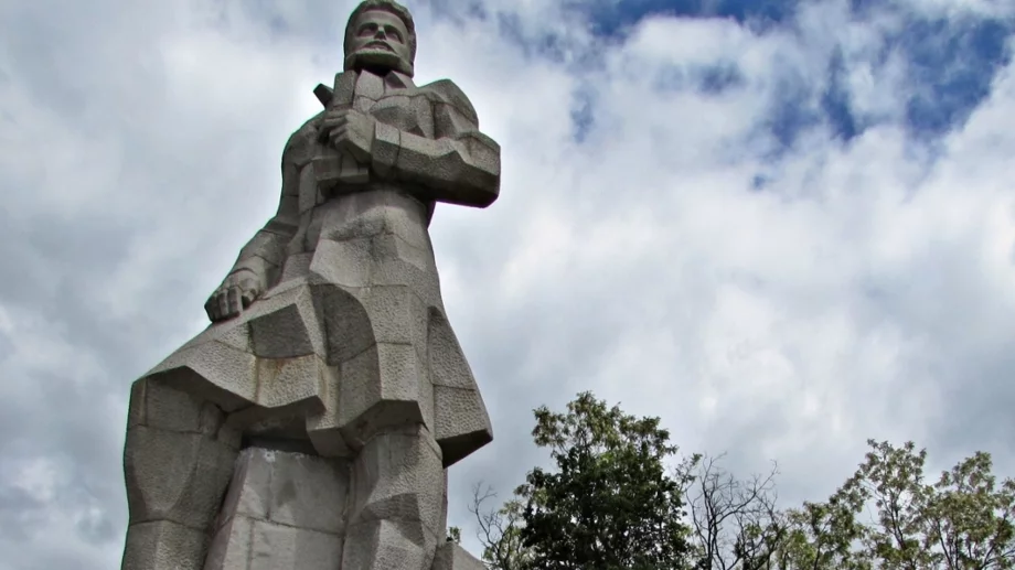 Стихотворение от Христо Ботев за 19 юли 2024