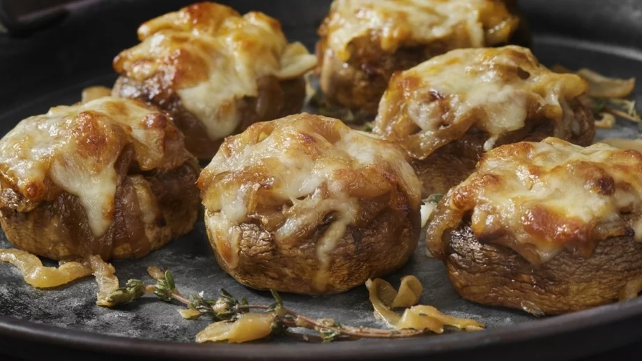 Бърза вечеря: Пълнени гъби с бекон