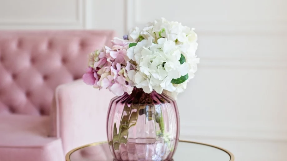 Ето защо баба винаги пръскаше хортензиите си с лак за коса