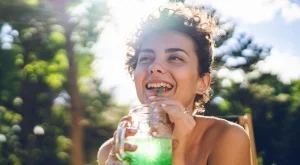 Женски виц за 26 юли, 2024 г.: Скъпа, ела с мен