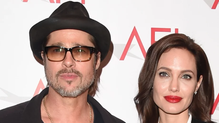 Един от синовете на Джоли и Пит катастрофира