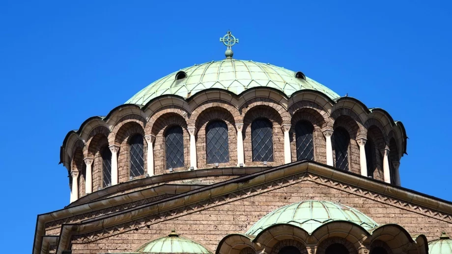 Започва Богородичният пост, ето какво НЕ се яде