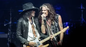 Бандата Aerosmith отмени концерти заради Стивън Тайлър 