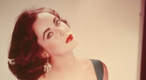 Тайна от миналото: Опитът на Елизабет Тейлър за самоубийство 