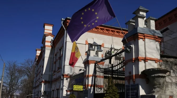 Удар за Путин: Молдовската ЦИК отряза голямото му оръжие за участие в президентския вот