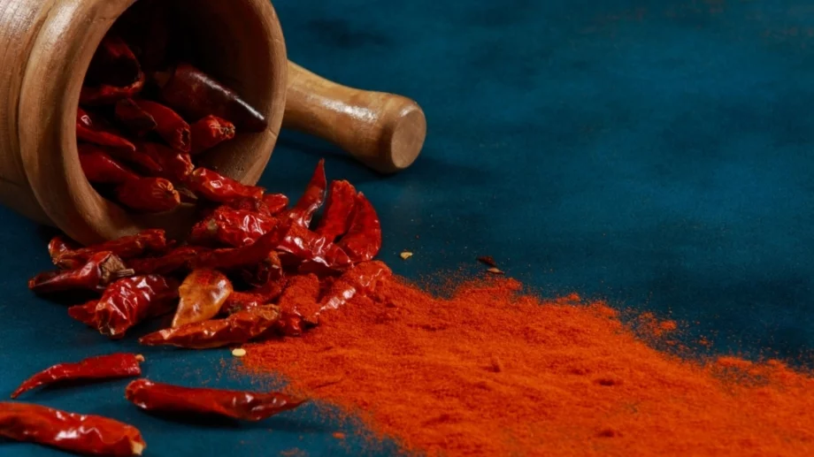 Ето защо да поставите лют червен пипер в градината си още сега