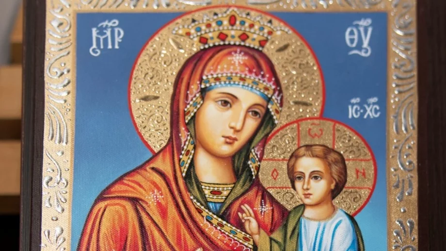 Силна молитва към Света Богородица