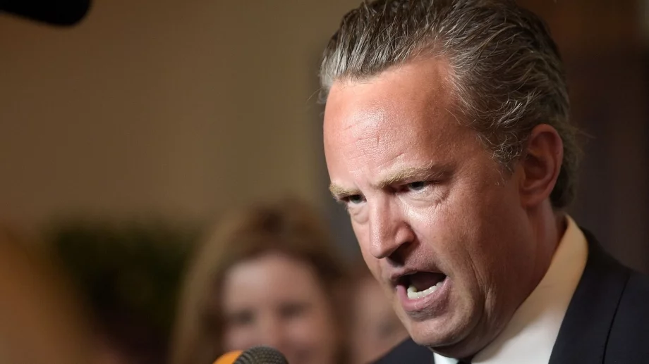 Повдигнаха обвинения срещу петима души заради смъртта на Матю Пери