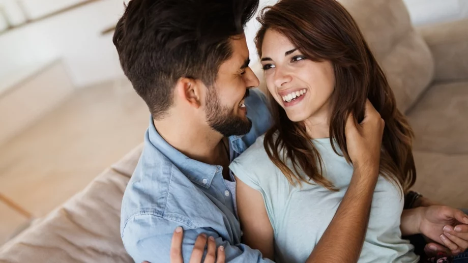 Любовен цитат за 19 август 2024 според зодията