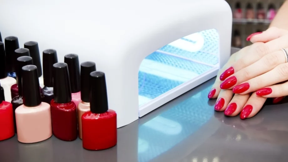 Каква е разликата между гел и акрил лак