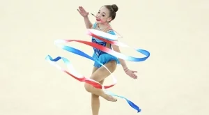 Златното момиче Стилияна Николова изненада с нова визия (СНИМКИ)