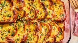 Трябва ви стар хляб и яйца, за да приготвите тази рецепта