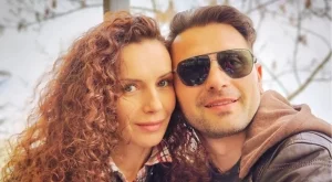 Неузнаваеми: Александър Сано и Нели отпразнуваха годишнината си (ВИДЕО)