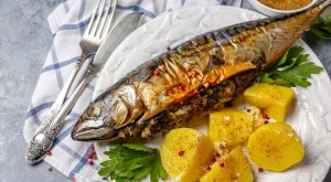 Пълнена скумрия с лук